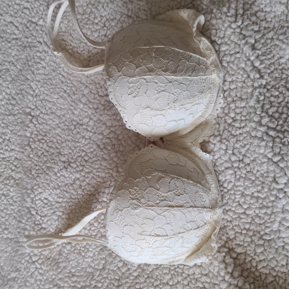 Victoria Secret Pink push up bra